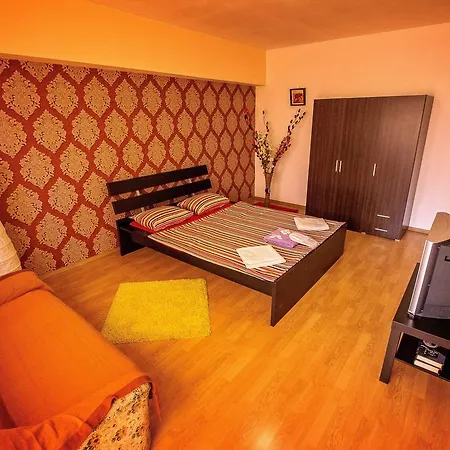 Studio Old Town House Of Parliament View * Bucharest