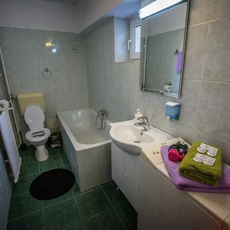 Studio Old Town House Of Parliament View Appartamento Bucarest