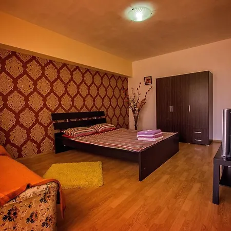 Studio Old Town House Of Parliament View Bucarest